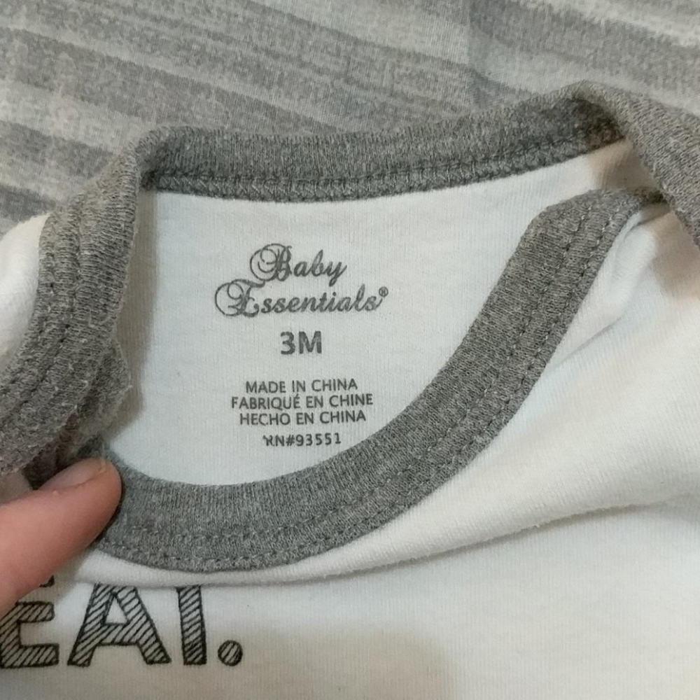 Baby essentials 3m - Picture 2 of 2
